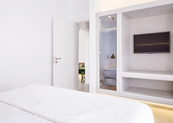 Art Hotel Santorini Pýrgos