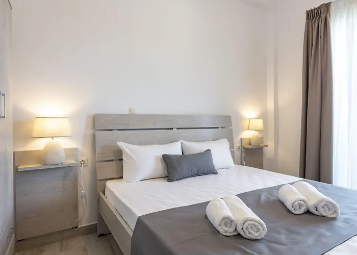 Paraskevas Beach Hotel Τυρός