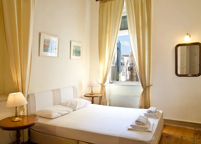 Hotel Omiros