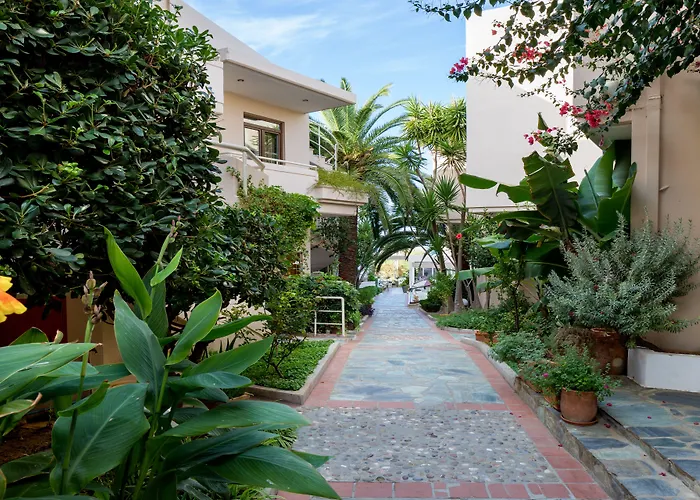 Oscar Suites & Village Agia Marina