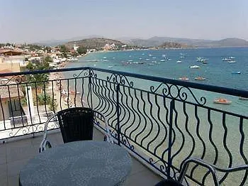 Aris Hotel Tolón