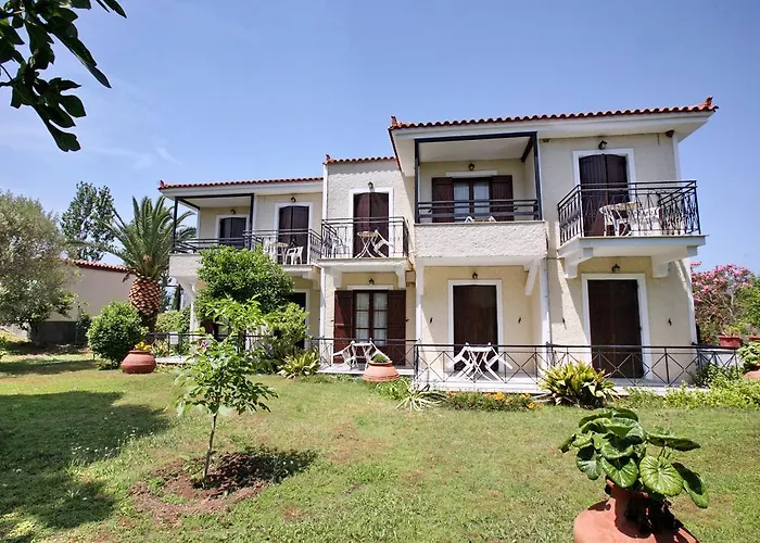 Hotel Pela