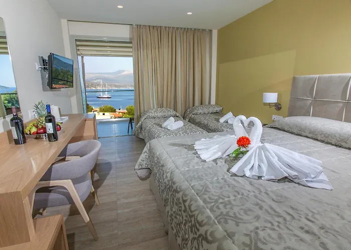 Paradise Lost Hotel-Apartments