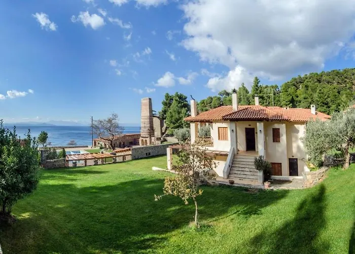 Kaminos Resort Λίμνη