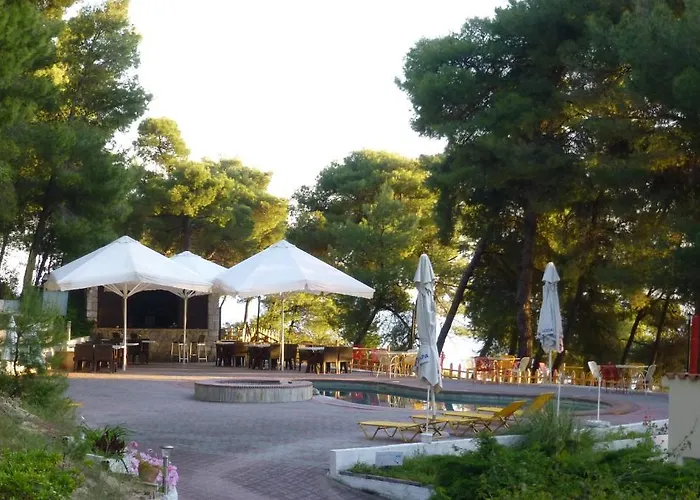 Dryades Hotel