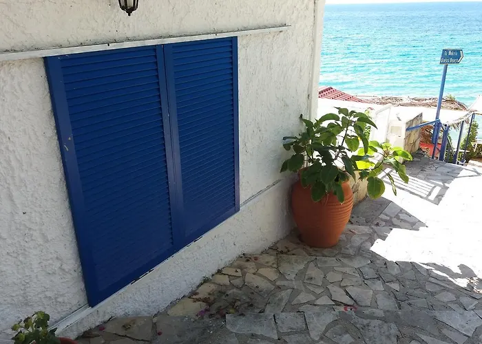 Constantinos Apartments