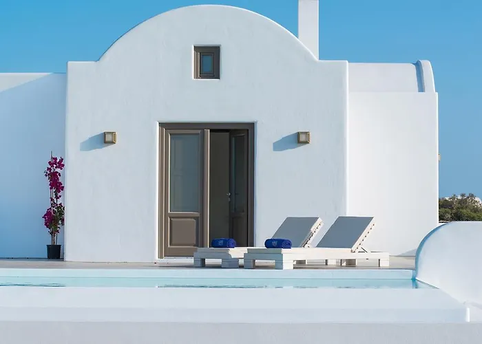 Azar Luxury Villas & Suites