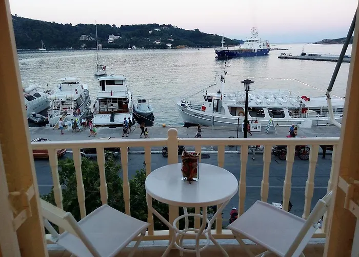 Skiathos City Views Studios-Apartments