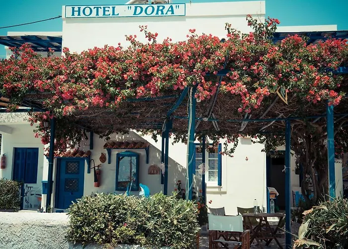 Dora'S Studios & Apartments