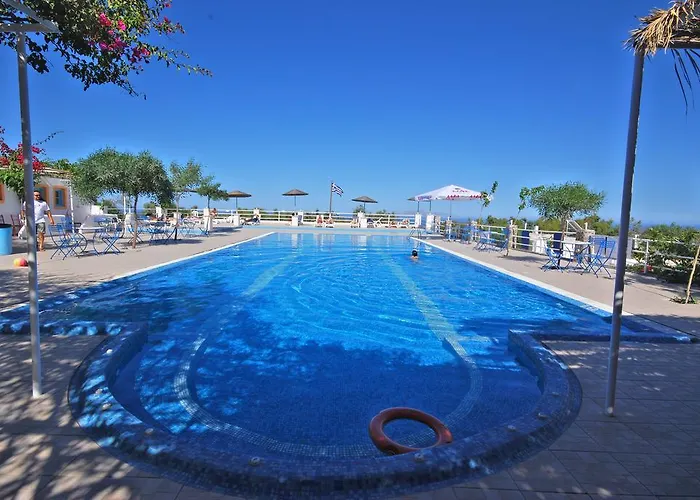 Santorini Camping&Hostel