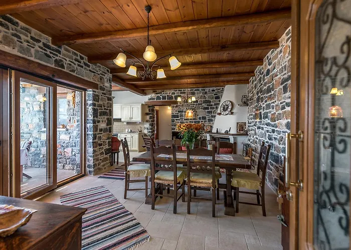 Kalo Nero Apartments Makrýgialos