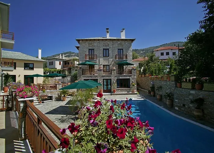 Maritsas Hotel & Suites