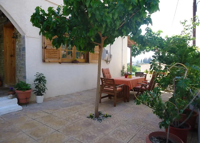 Ενοικιαζόμενα Δωμάτια Χριστίνα Δρέπανο