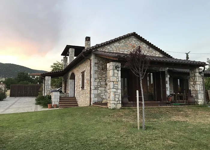 Petrines Villes Avramilias