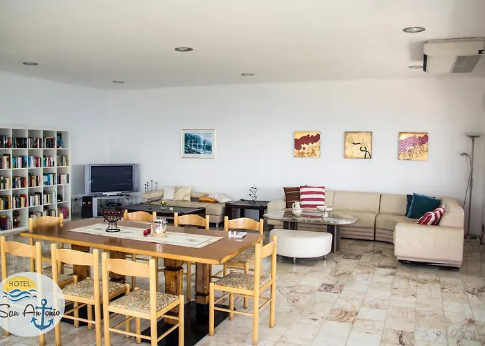 San Antonio Hotel & Apartments Μεγάλη Άμμος