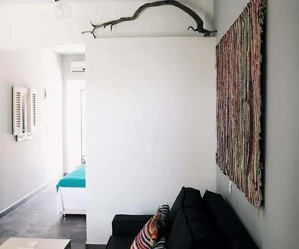 Esperida Rooms & Studios