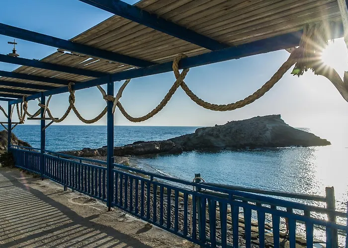 Zorbas Studios Lefkos 
