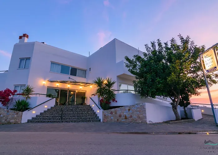 Junior Hotel Ίρια