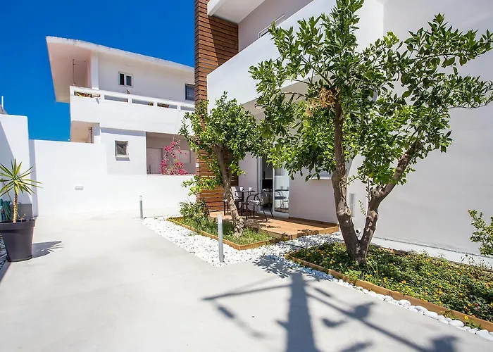 Kappa Apartments