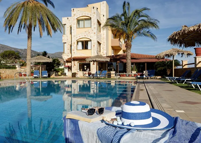Danelis Studios & Apartments