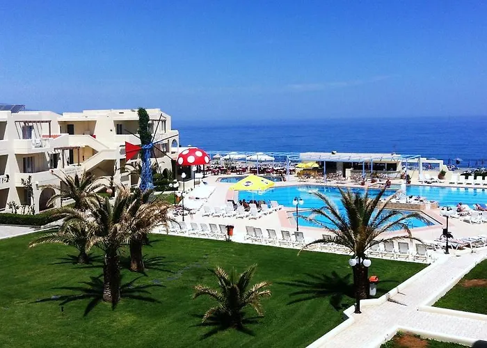 Santa Helena Beach Resort Platanés