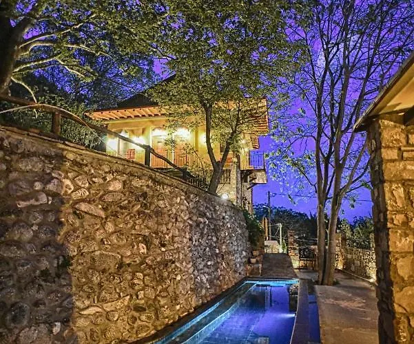 Santa Marina Guesthouse