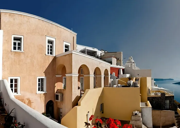 Cori Rigas Suites Fira 
