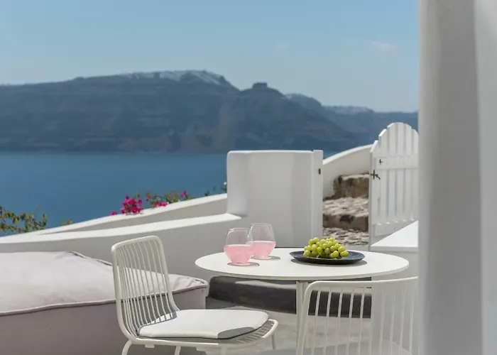 Chelidonia Luxury Suites Oia 