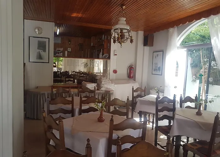 Karis Hotel
