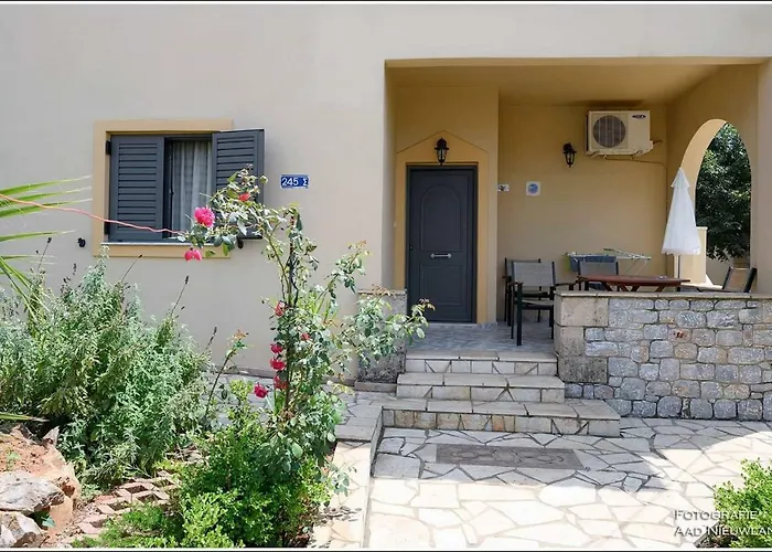Finikes Apartments