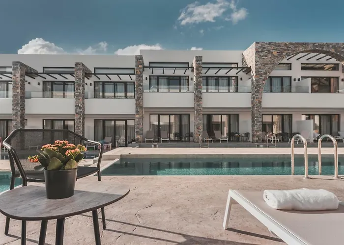 Cavo D' Oro Hotel & Suites