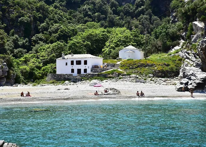 Mylopotamos Beach House