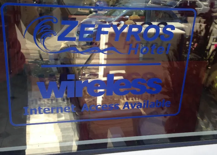 Zefyros Hotel