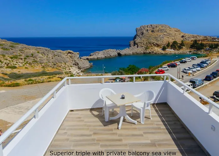 St. Paul'S Bay View Suites