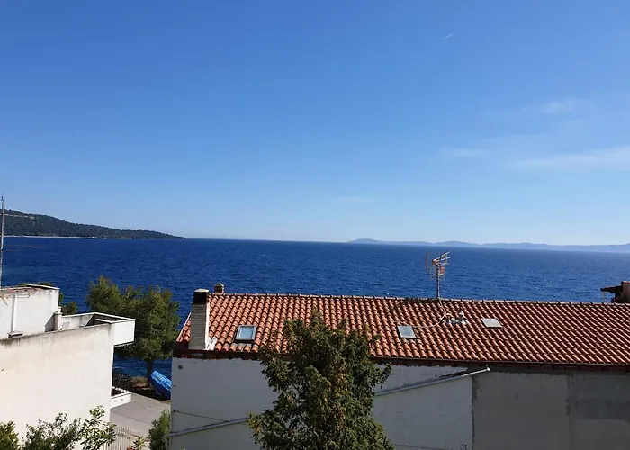 Seaside Villa Neos Marmaras