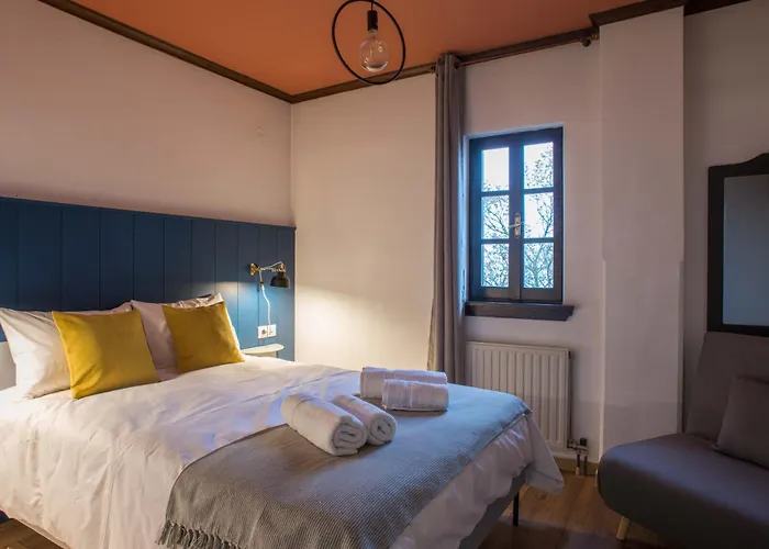 Charis Guesthouse