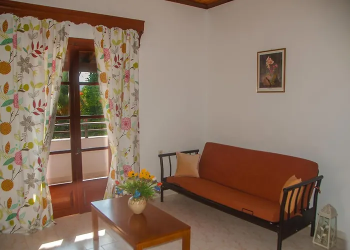 Takis Apartments Sidari 